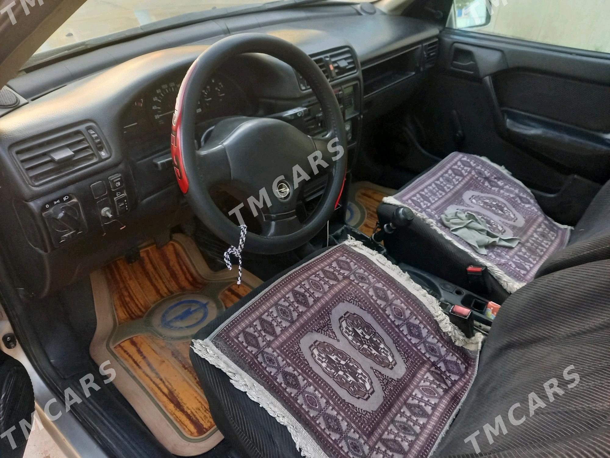 Opel Vectra 1991 - 40 000 TMT - Кака - img 4