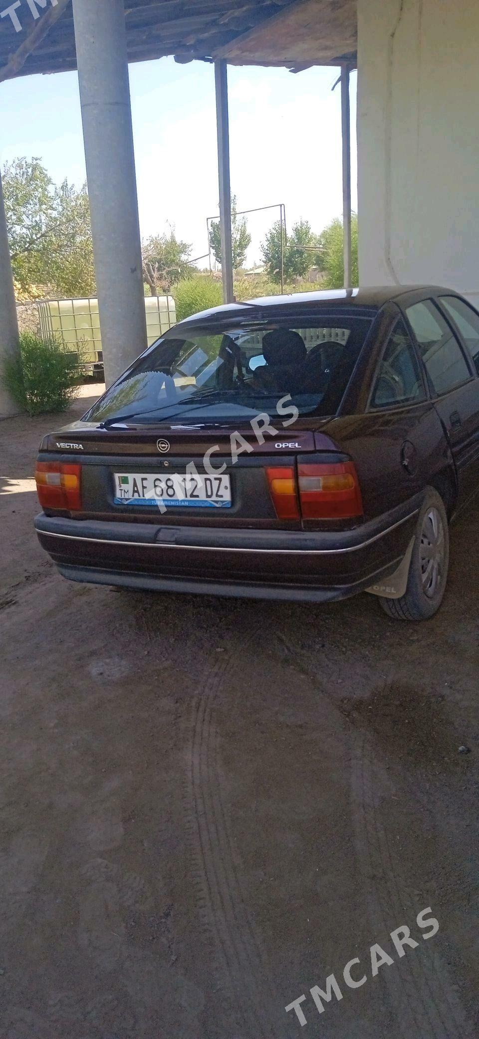 Opel Vectra 1992 - 27 000 TMT - Болдумсаз - img 3
