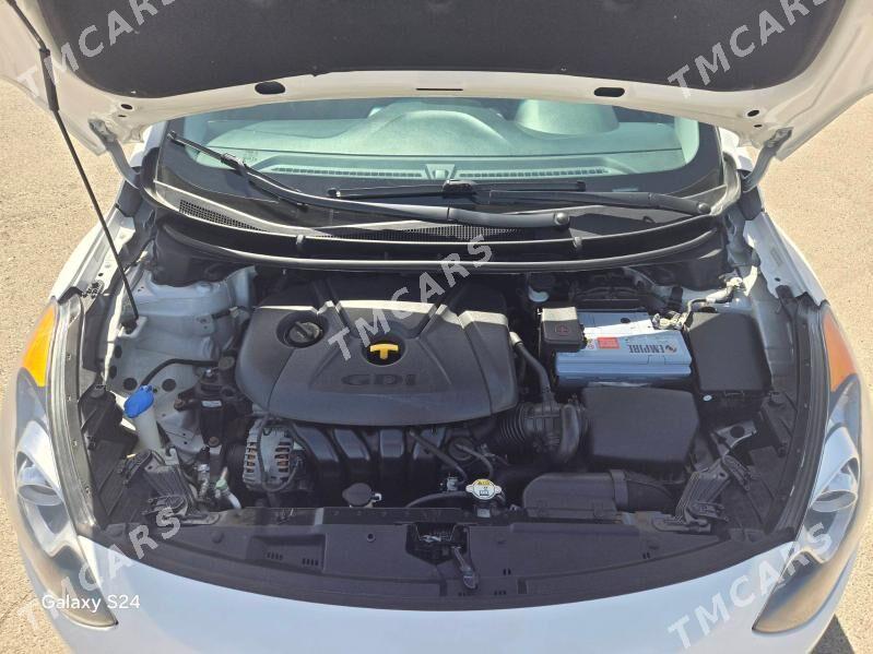 Hyundai Elantra 2016 - 165 000 TMT - ул. Подвойского (Битарап Туркменистан шаёлы) - img 5