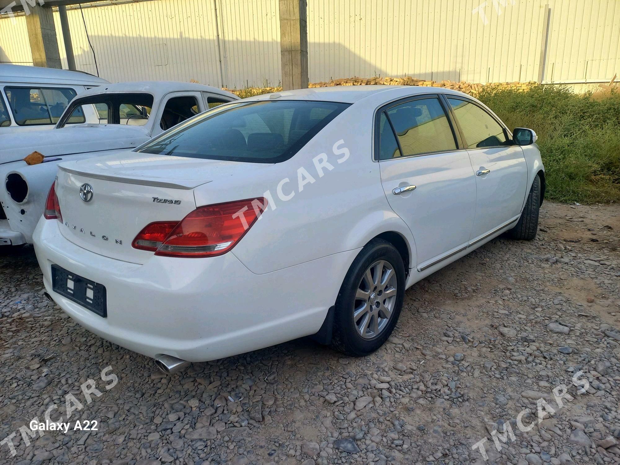 Toyota Avalon 2005 - 150 000 TMT - Байрамали - img 4