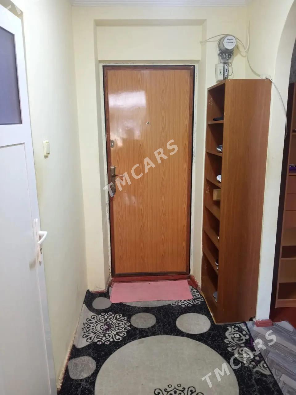 1 комнатная 3/3 этаж - Aşgabat - img 2