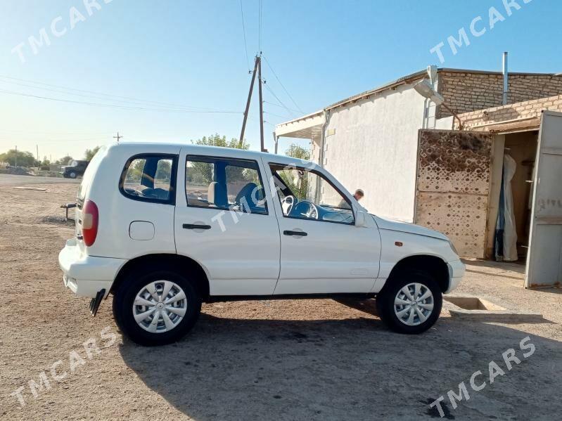 Chevrolet Niva 2006 - 55 000 TMT - Гороглы (Тагта) - img 7