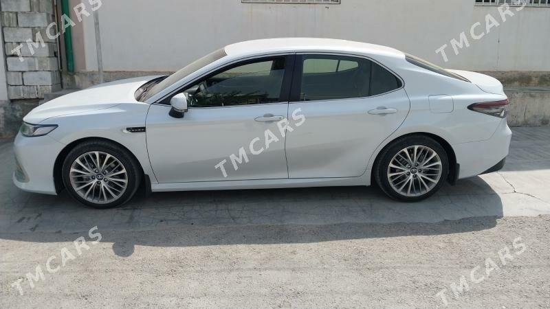 Toyota Camry 2021 - 245 000 TMT - Aşgabat - img 4