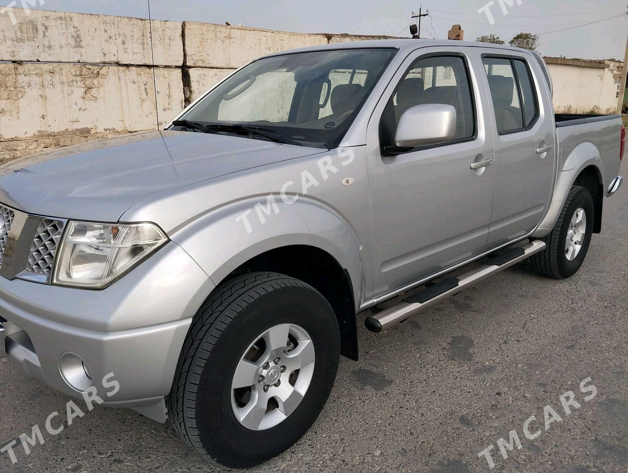 Nissan Navara 2014 - 220 000 TMT - Гызыларбат - img 2