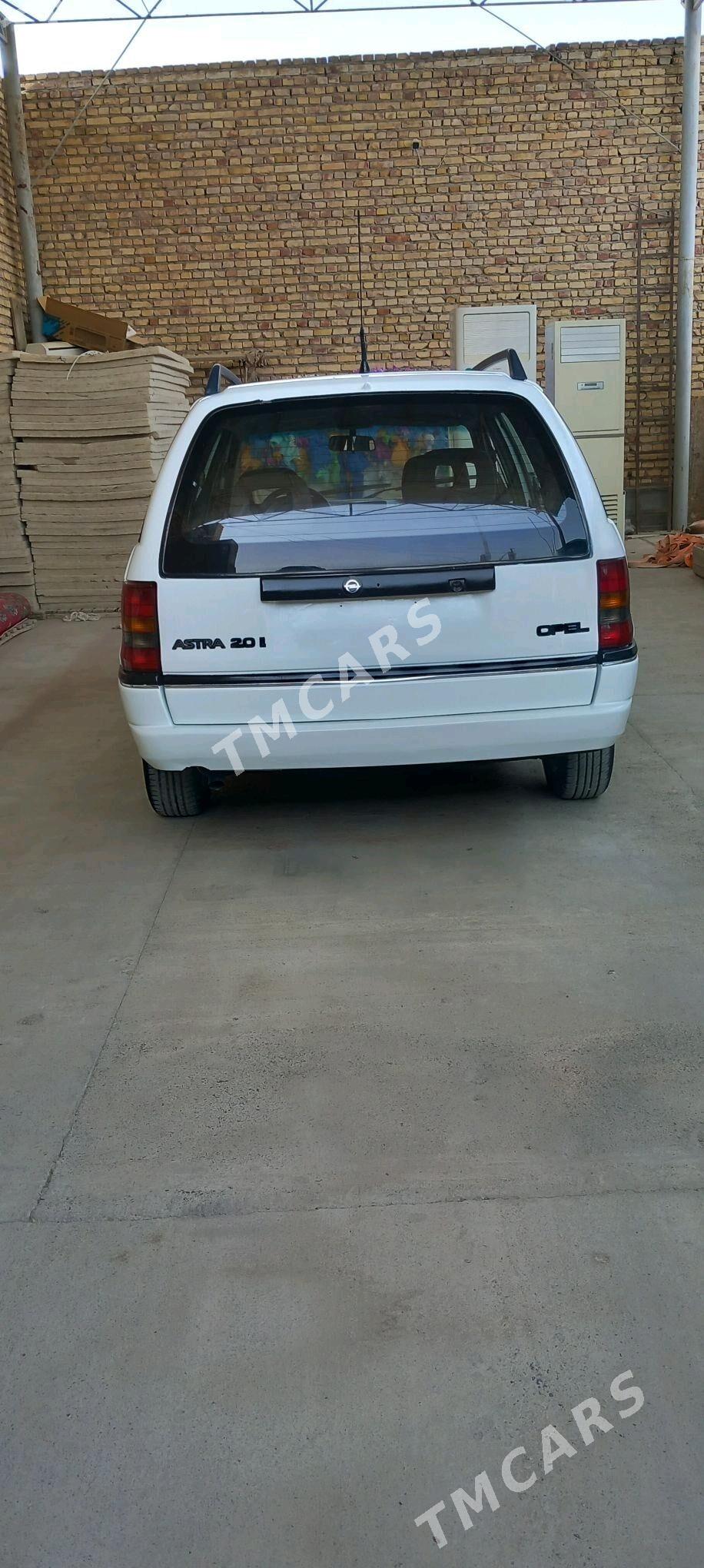 Opel Astra 1996 - 40 000 TMT - Бахарден - img 2