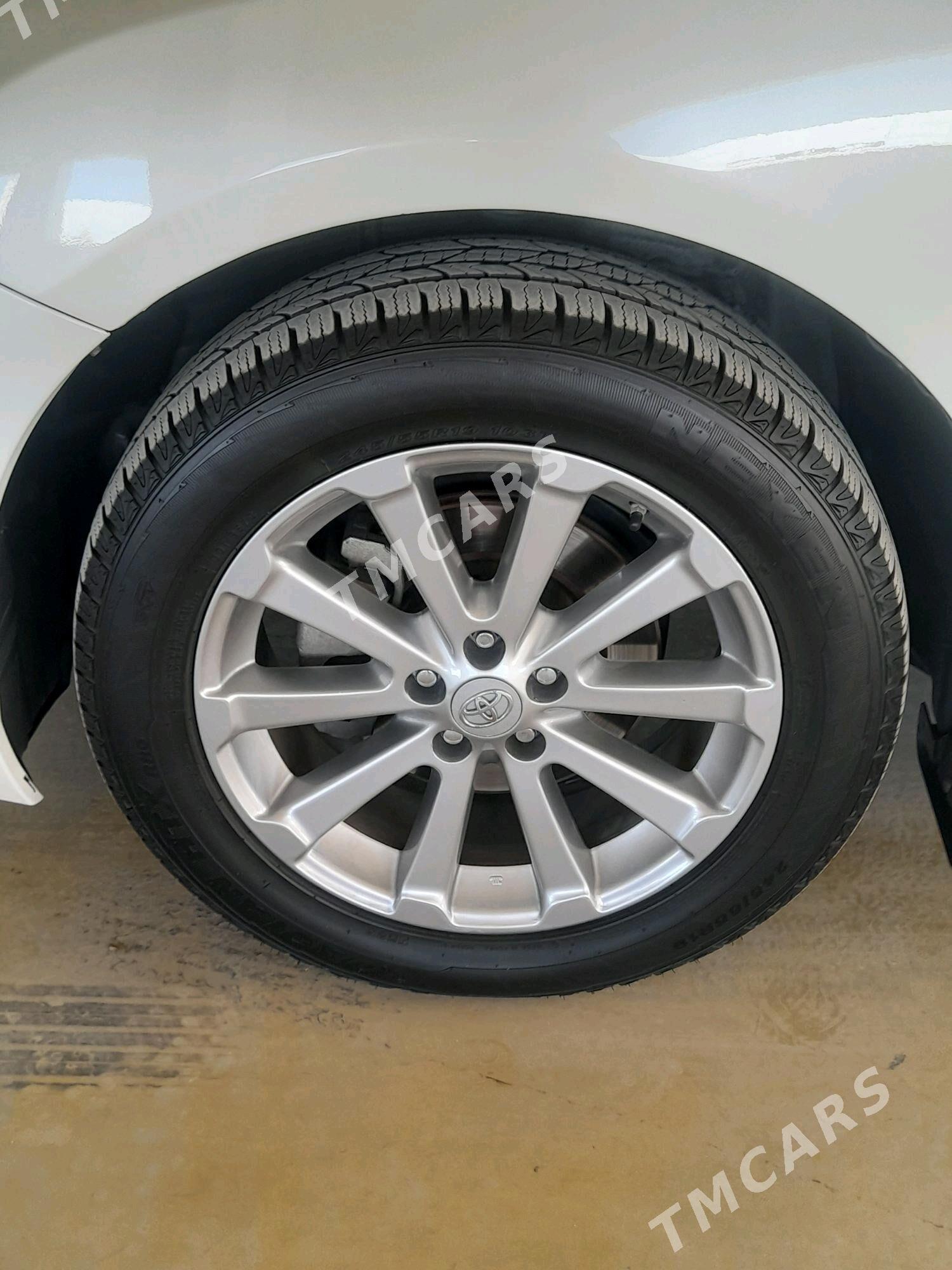 Toyota Venza 2009 - 243 000 TMT - Ашхабад - img 3