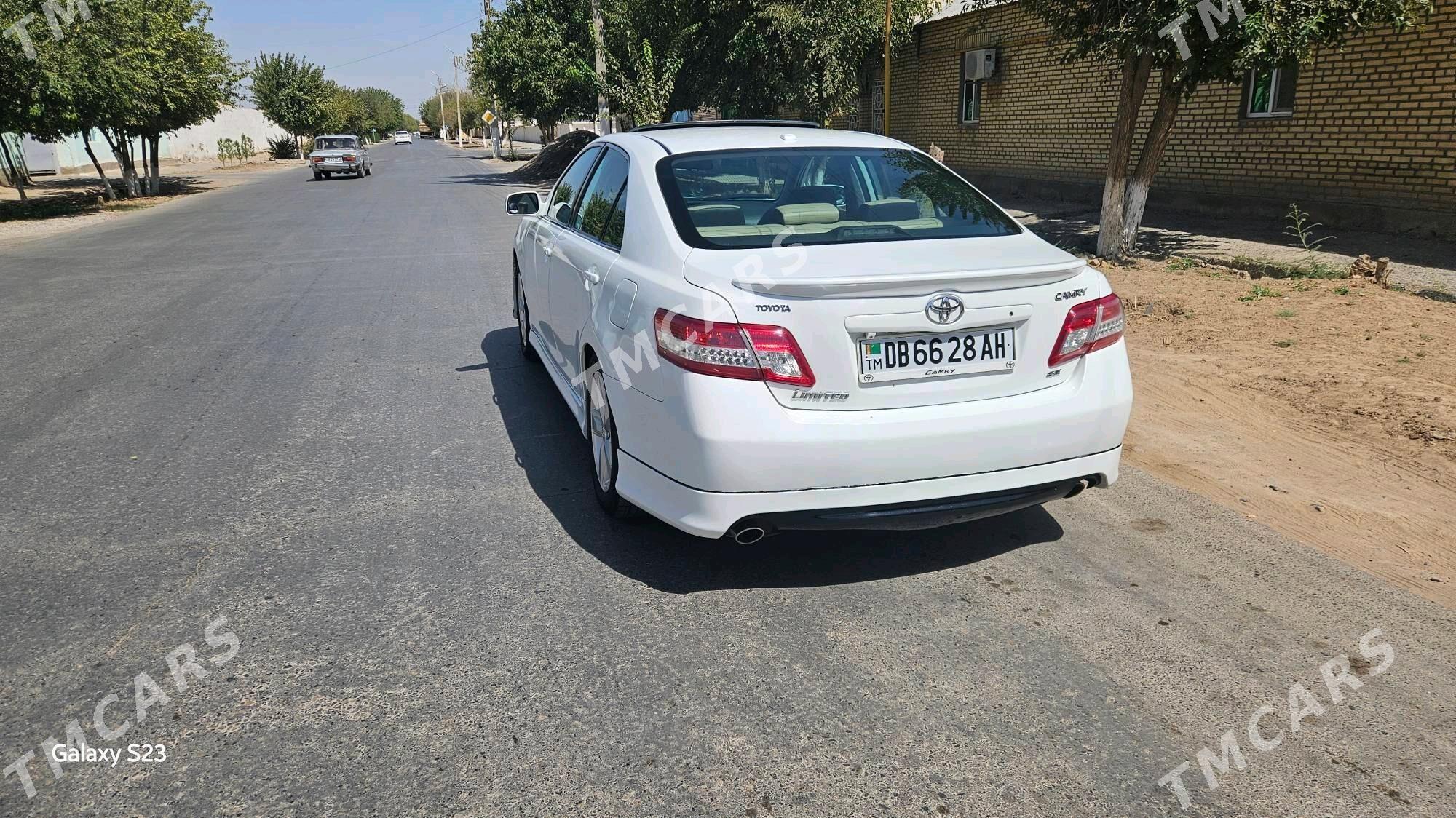 Toyota Camry 2010 - 185 000 TMT - Tejen - img 3