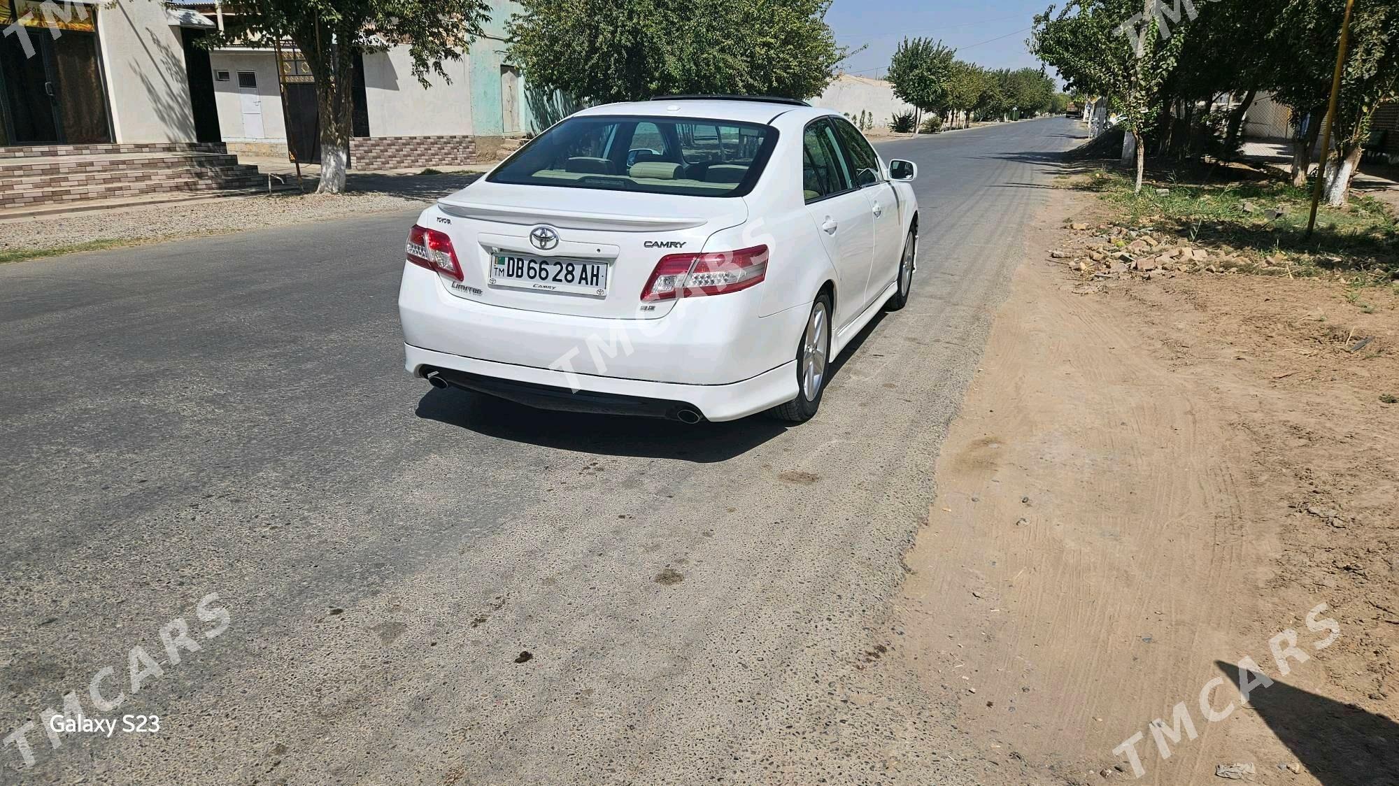 Toyota Camry 2010 - 185 000 TMT - Tejen - img 4