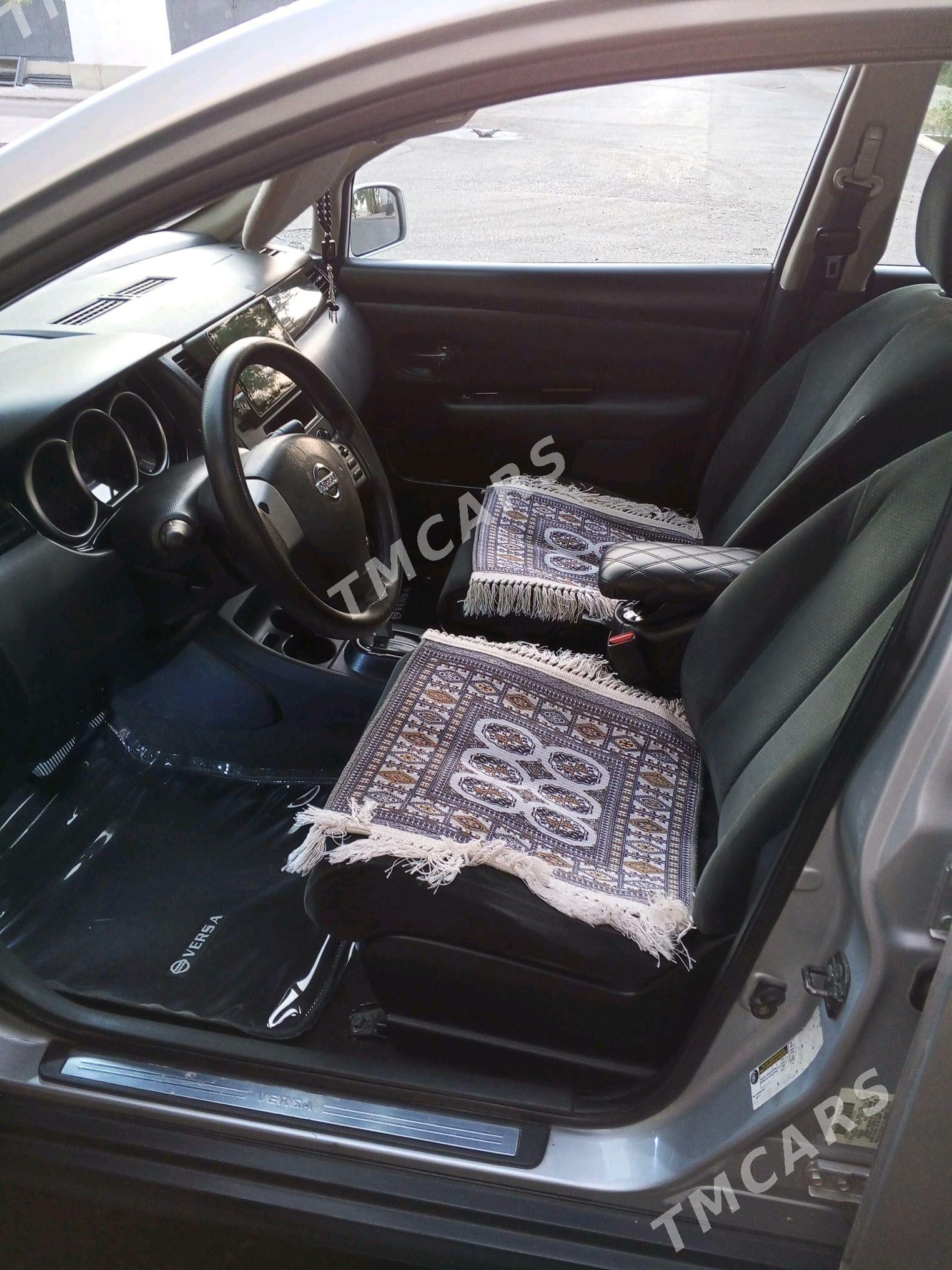 Nissan Versa 2009 - 124 000 TMT - Ашхабад - img 4