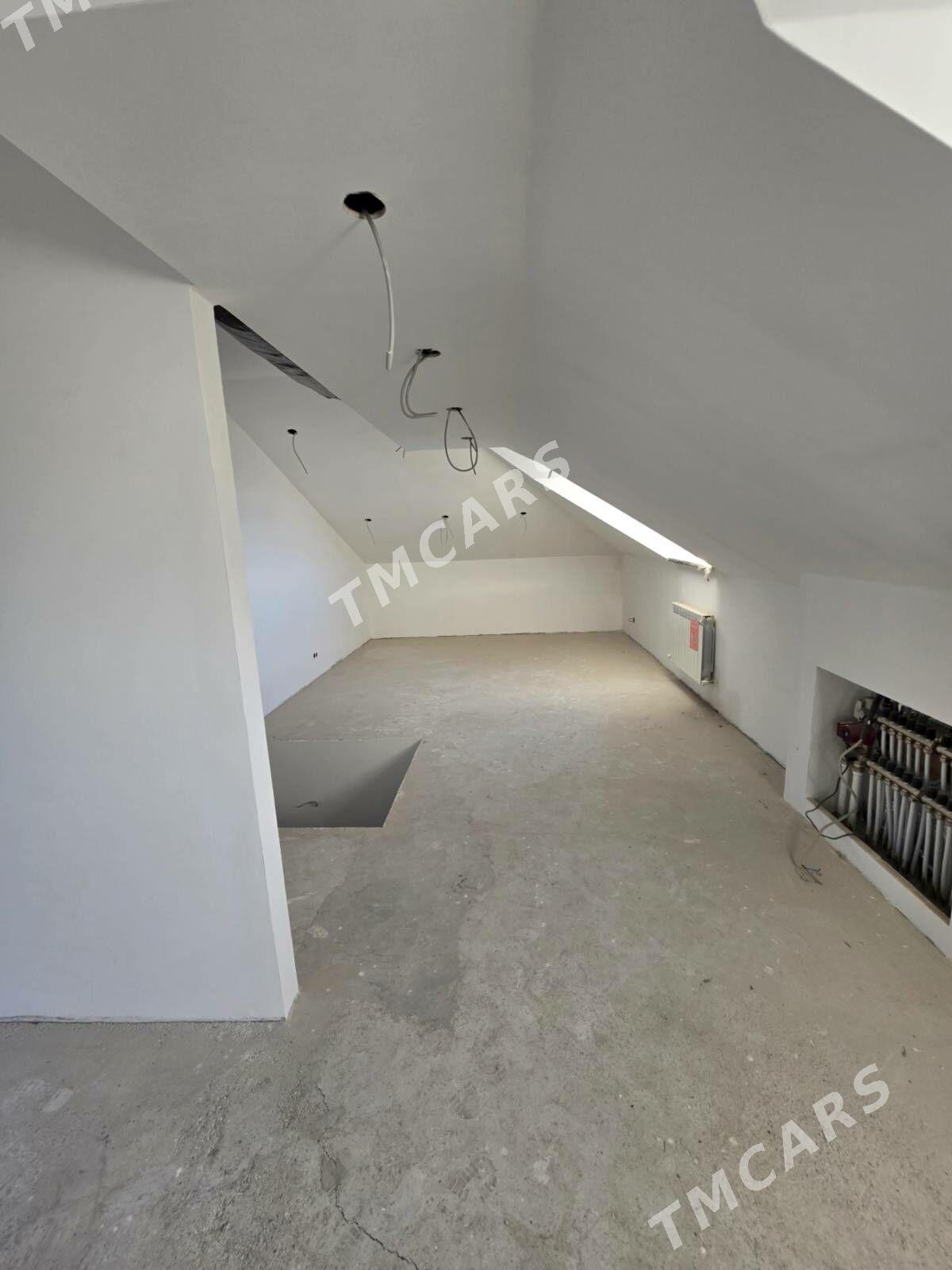 ДОМ ЧОГОНЛЫ 300М² 5-КОМНАТ - Aşgabat - img 10