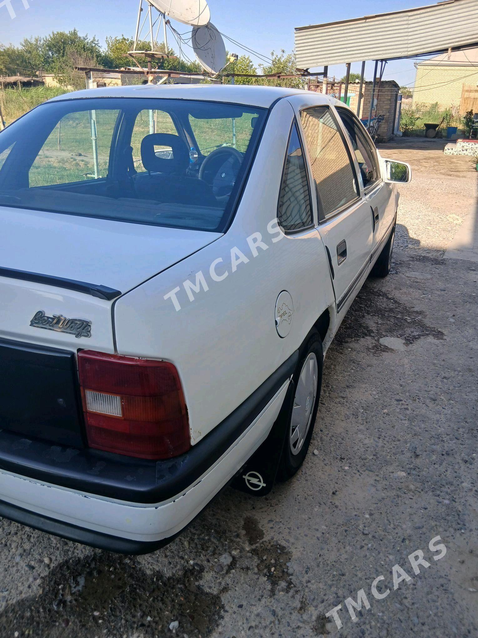 Opel Vectra 1992 - 30 000 TMT - Ak bugdaý etraby - img 4