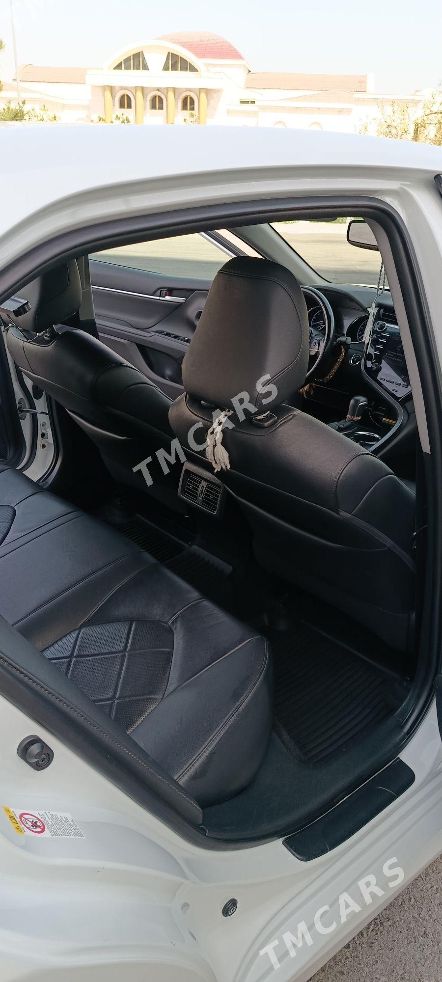 Toyota Camry 2019 - 288 000 TMT - 11 mkr - img 5