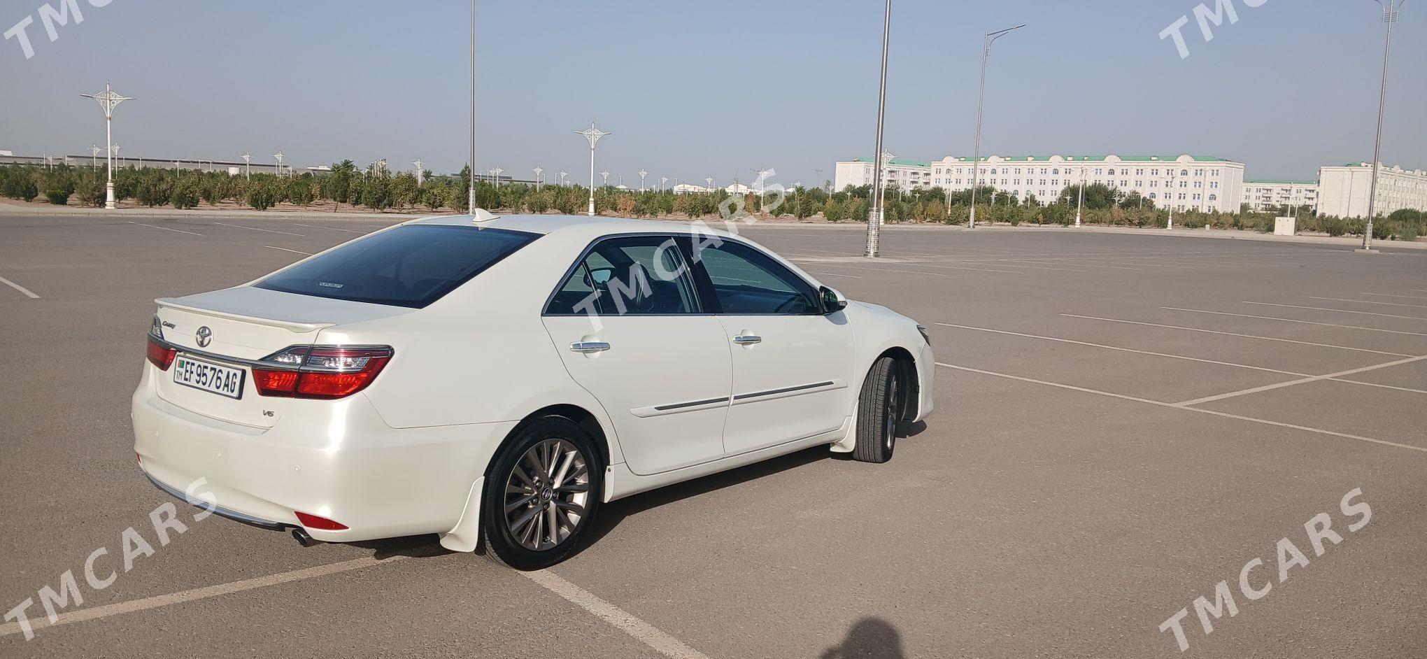 Toyota Camry 2017 - 550 000 TMT - Ашхабад - img 5