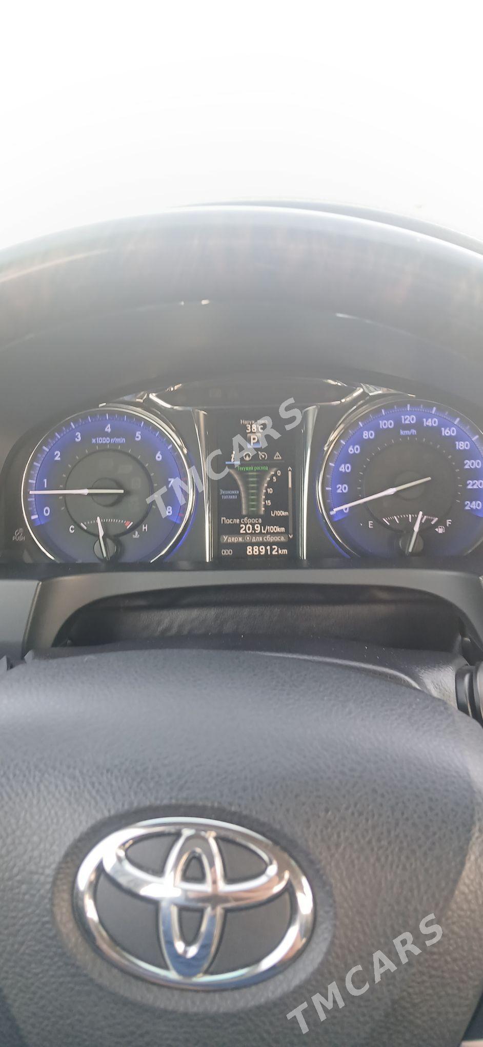 Toyota Camry 2017 - 550 000 TMT - Ашхабад - img 3