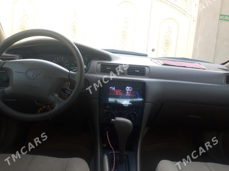 Toyota Camry 1998 - 118 000 TMT - Теджен - img 2