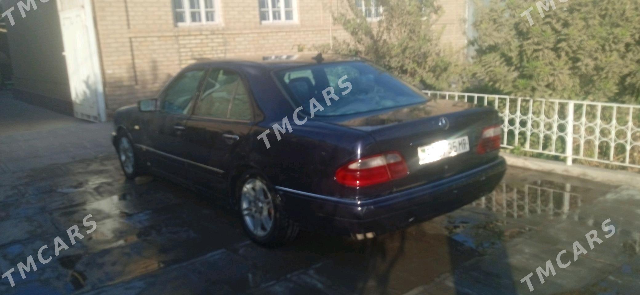 Mercedes-Benz E280 1996 - 50 000 TMT - Baýramaly - img 3