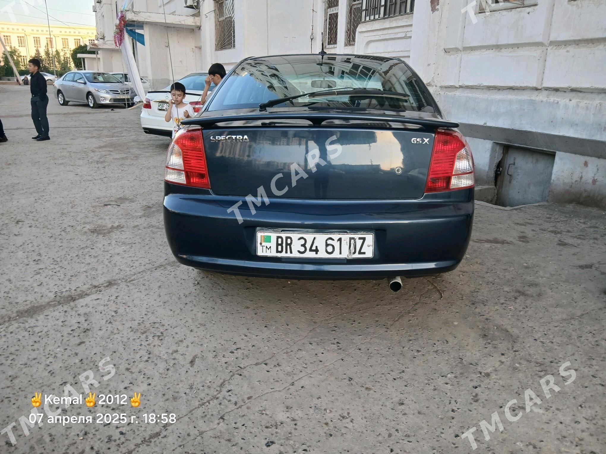 Kia Spectra 2001 - 50 000 TMT - Дашогуз - img 4