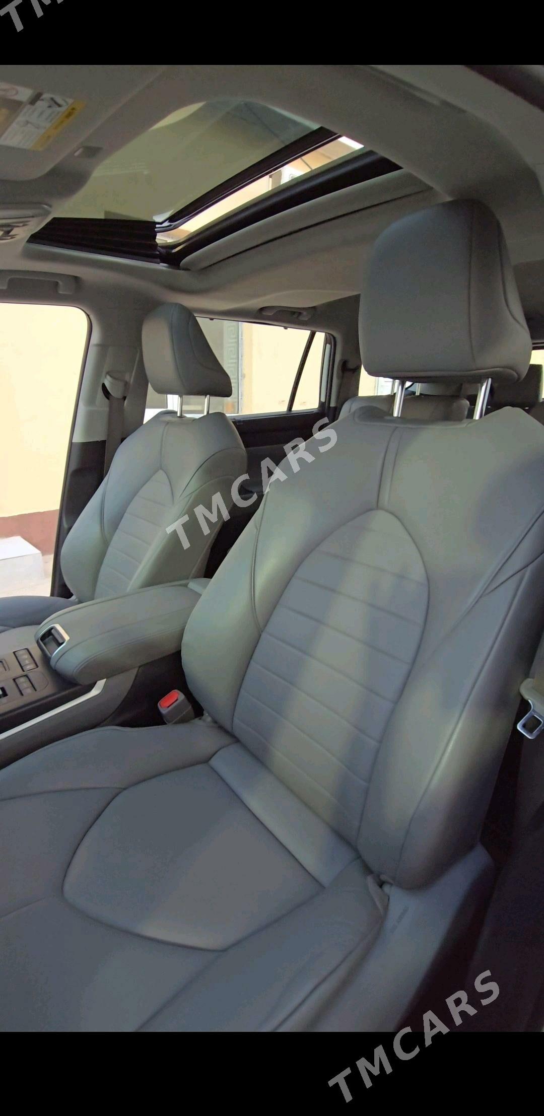 Toyota Highlander 2021 - 620 000 TMT - Aşgabat - img 4