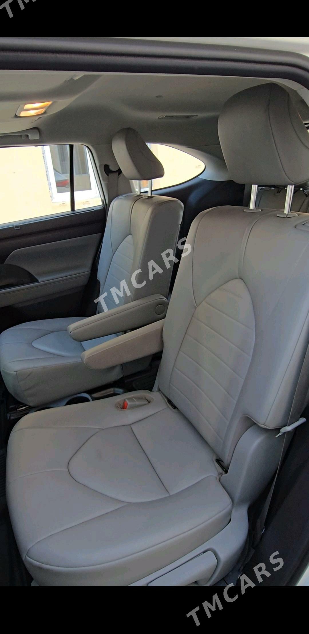 Toyota Highlander 2021 - 620 000 TMT - Aşgabat - img 6