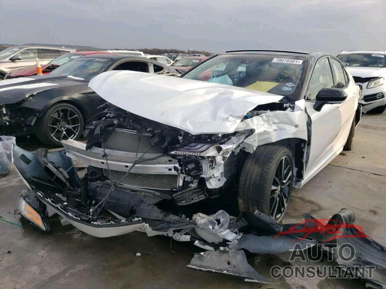Toyota Camry 2019 - 340 000 TMT - Ашхабад - img 10