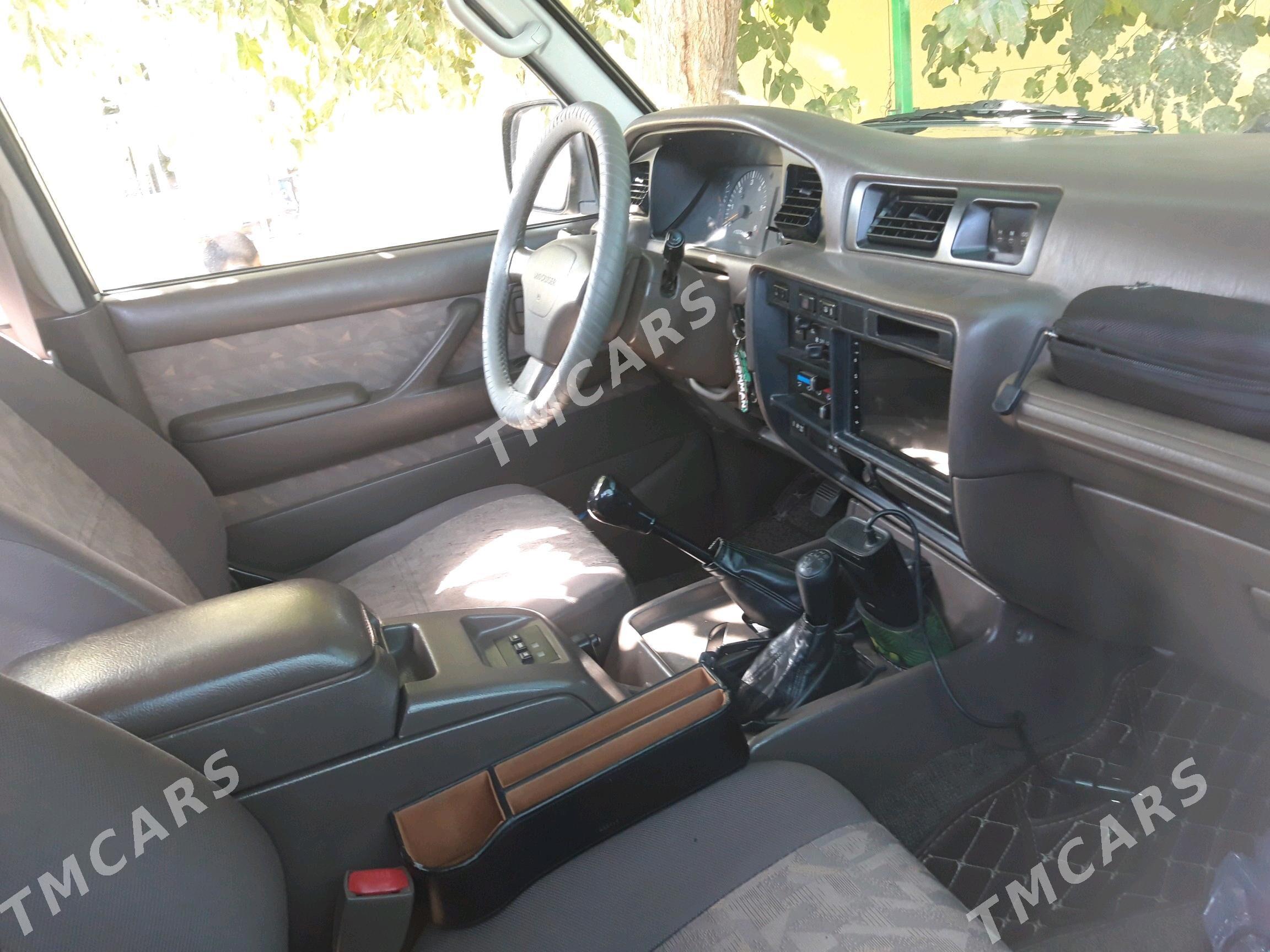 Toyota Land Cruiser 1996 - 300 000 TMT - Aşgabat - img 1