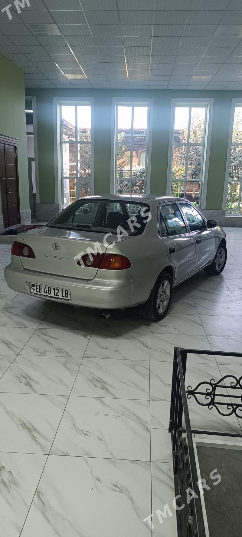 Toyota Corolla 2001 - 88 000 TMT - Türkmenabat - img 2