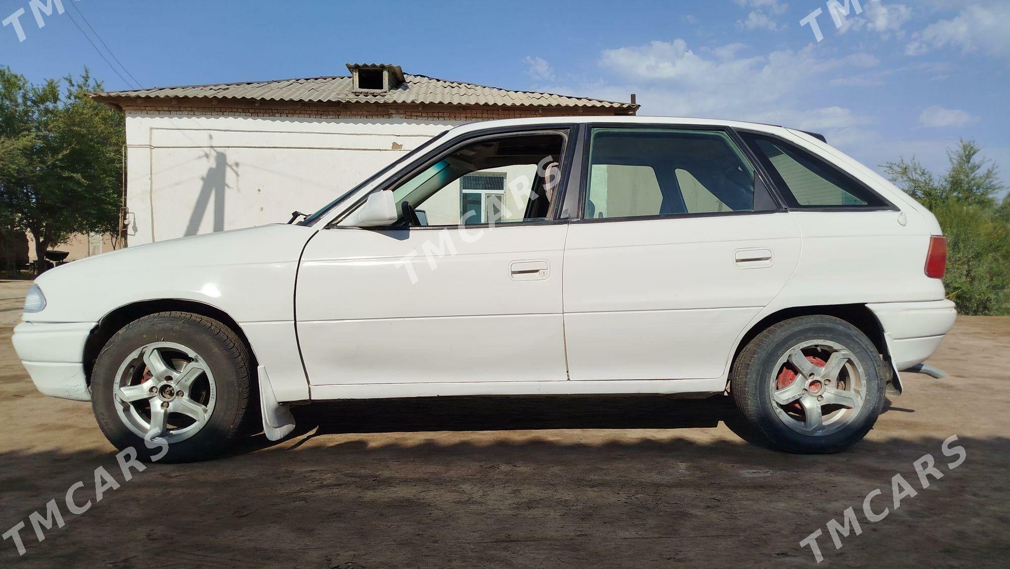 Opel Astra 1992 - 20 000 TMT - етр. Туркменбаши - img 4