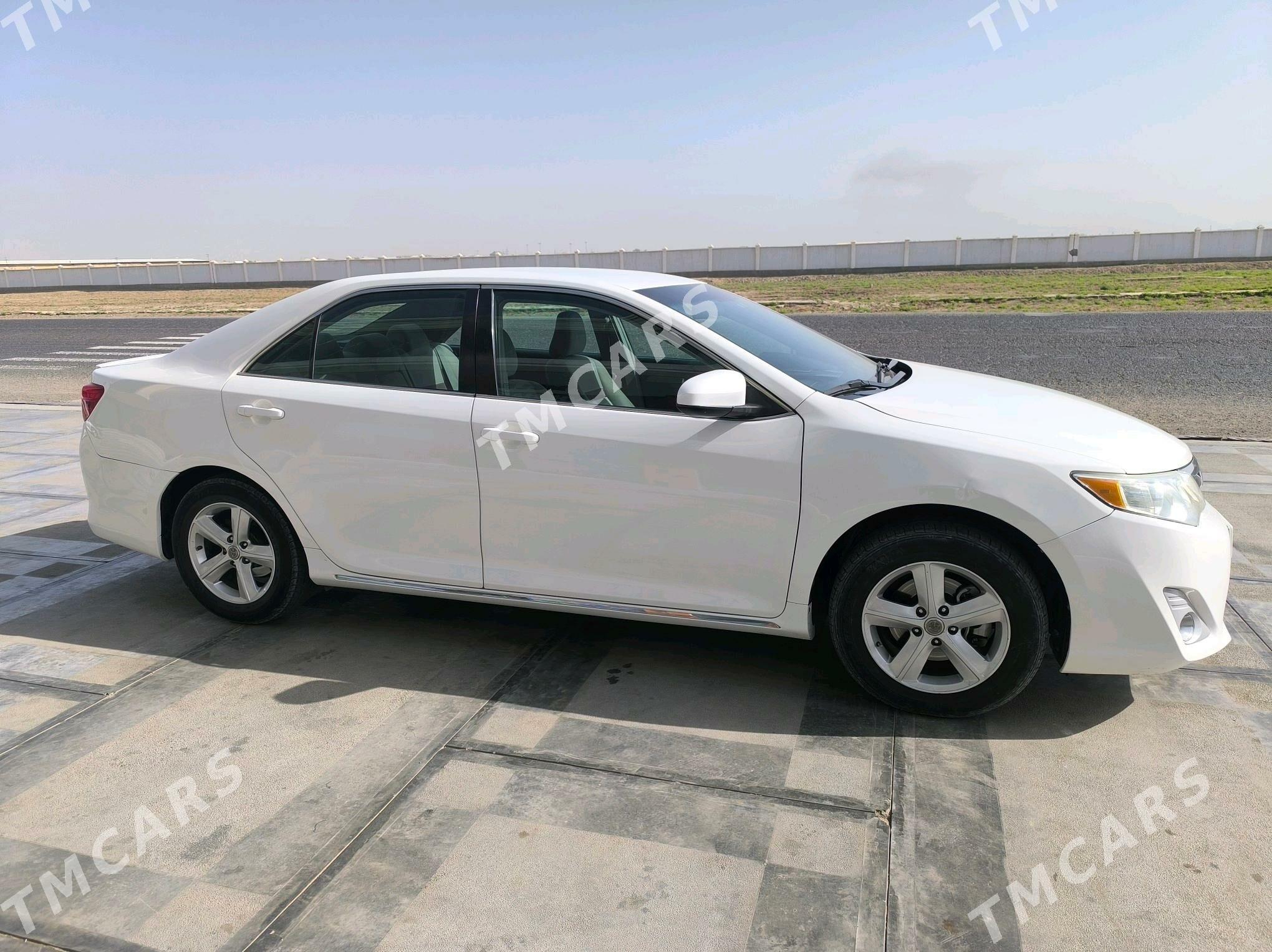 Toyota Camry 2012 - 197 000 TMT - Мары - img 8