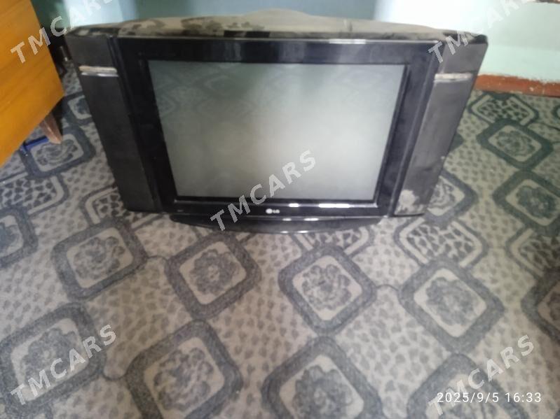 LG telewizor - Büzmeýin - img 2