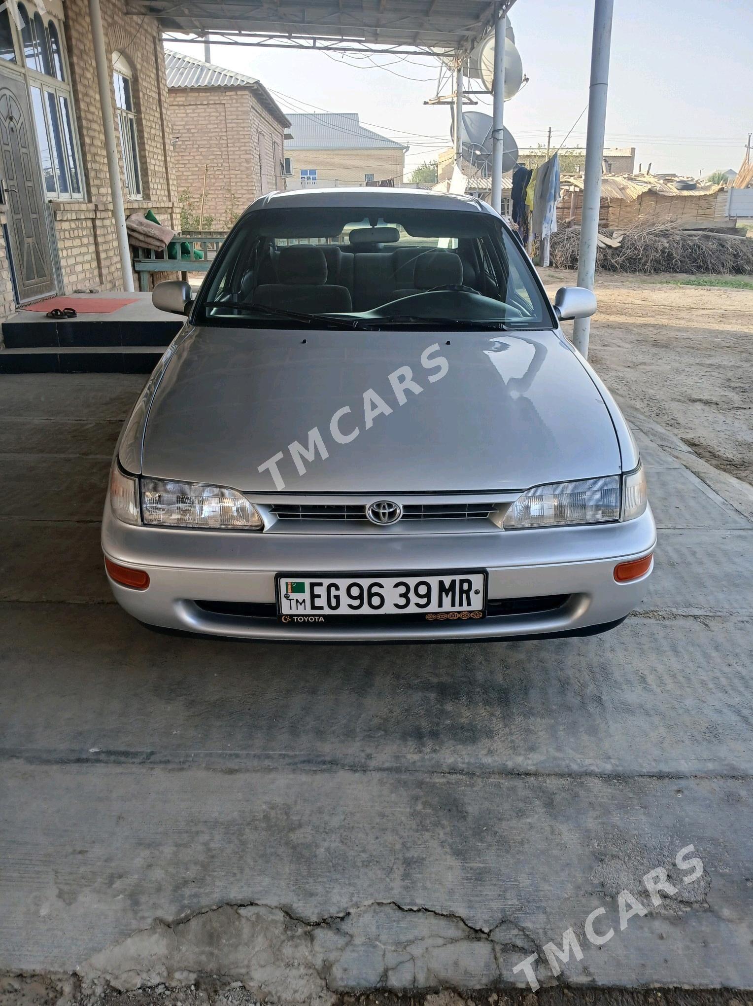 Toyota Corolla 1994 - 85 000 TMT - Мары - img 2