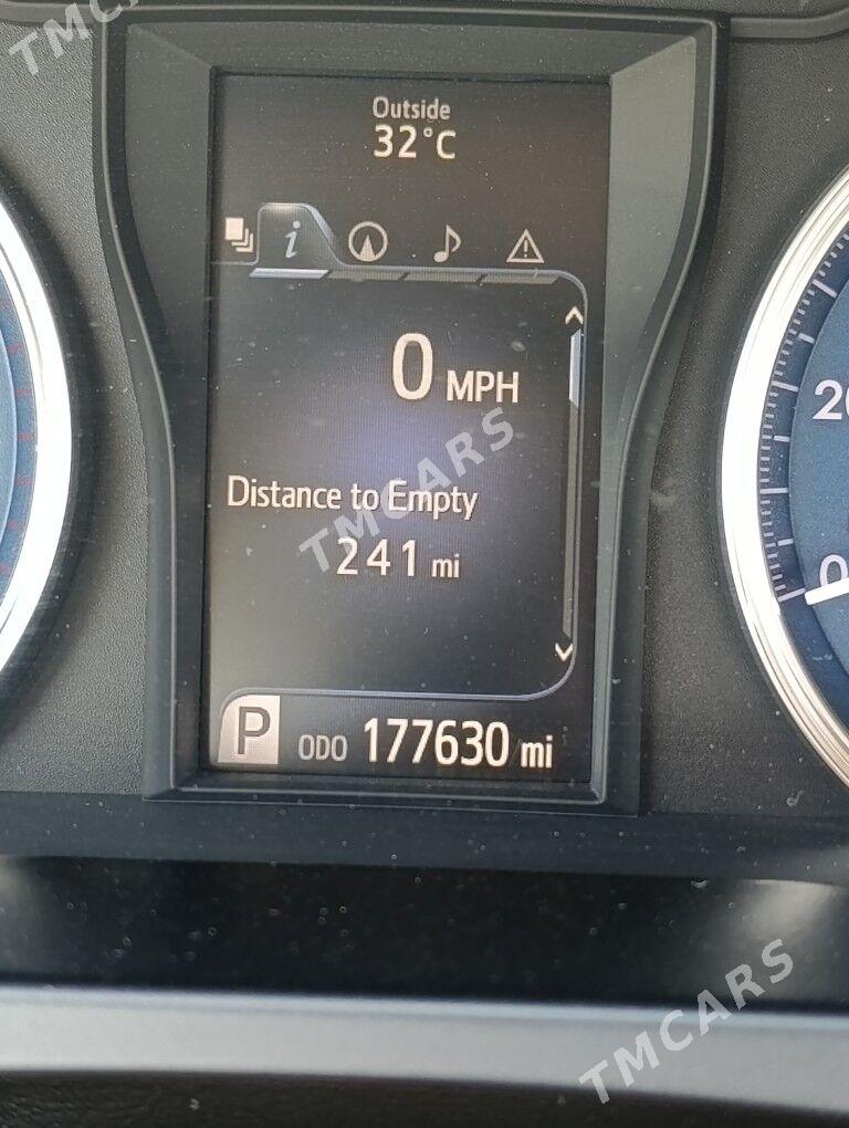 Toyota Camry 2016 - 310 000 TMT - Büzmeýin - img 9