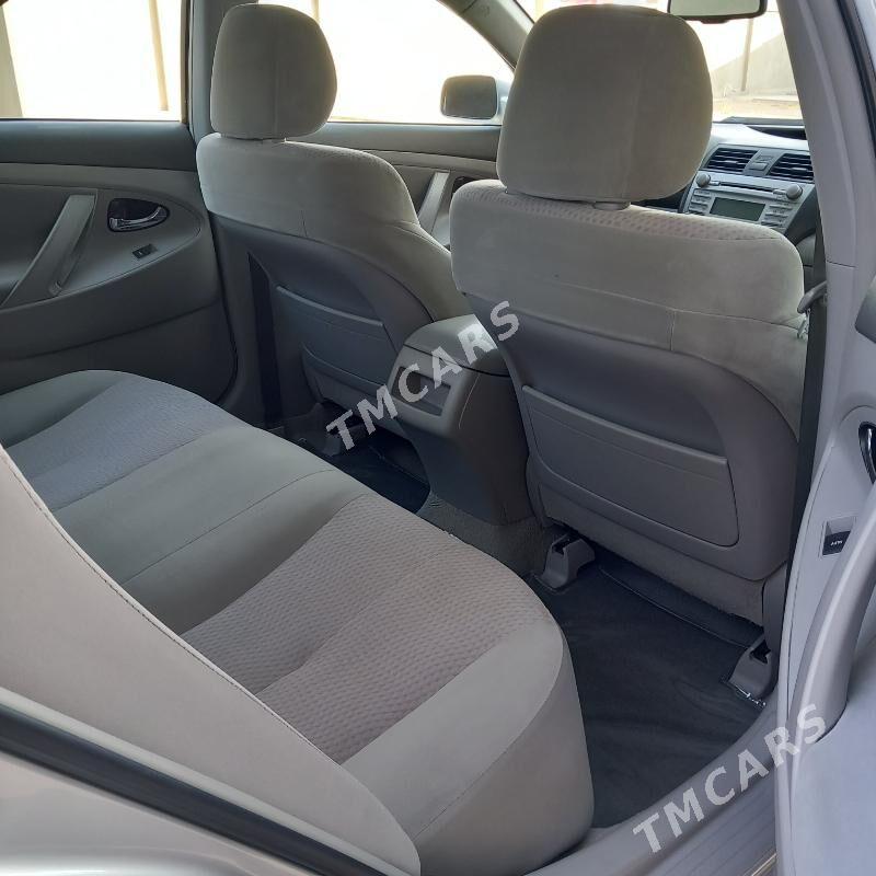 Toyota Camry 2010 - 229 000 TMT - Balkanabat - img 6