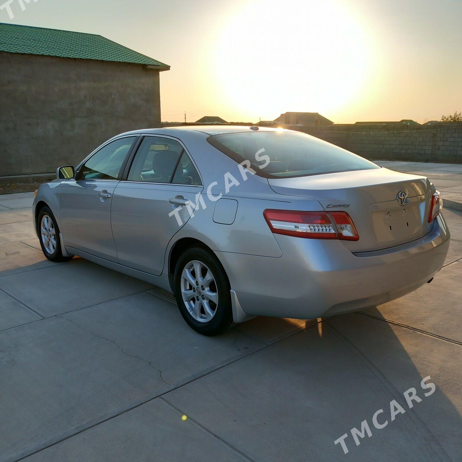 Toyota Camry 2010 - 229 000 TMT - Balkanabat - img 8