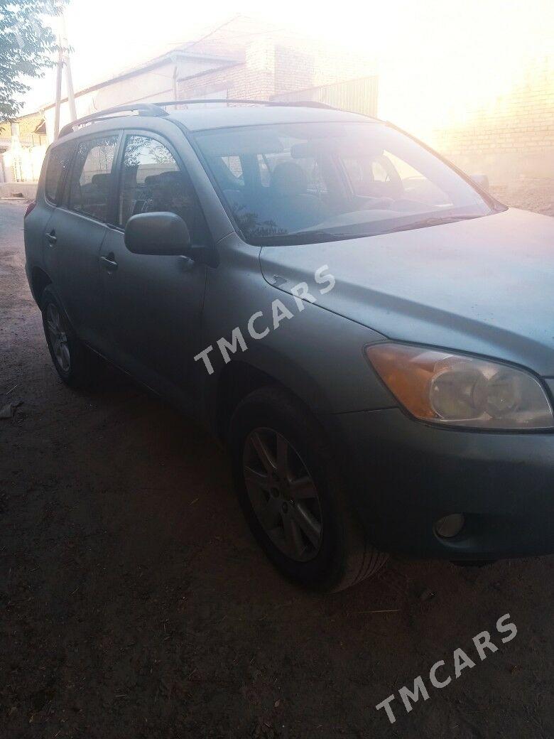 Toyota RAV4 2006 - 140 000 TMT - Шабатский этрап - img 4