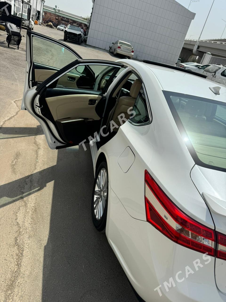 Toyota Avalon 2015 - 340 000 TMT - Бедев - img 2