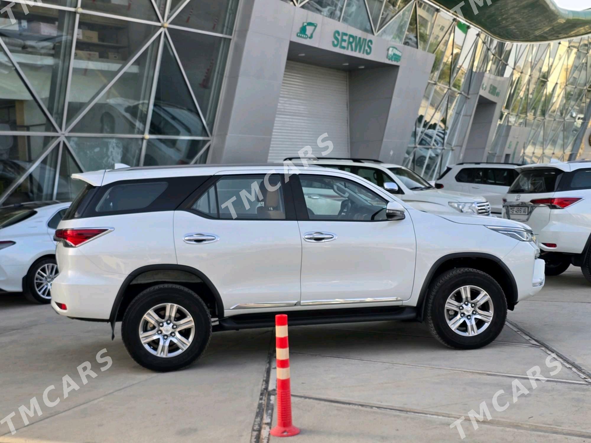 Toyota Fortuner 2024 - 700 000 TMT - 11 мкр - img 7
