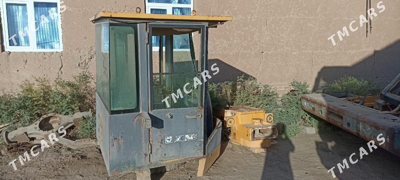 XCMG ZL50 2010 - 36 000 TMT - Халач - img 5