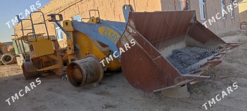XCMG ZL50 2010 - 36 000 TMT - Халач - img 4
