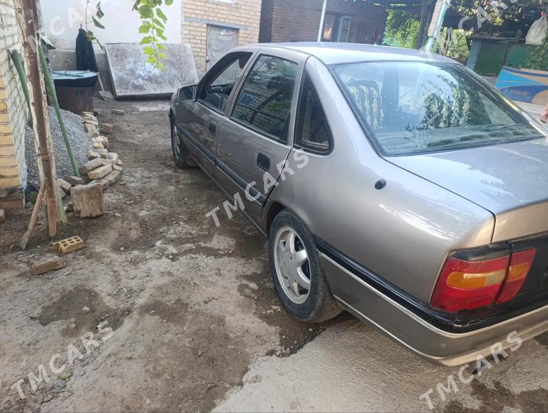 Opel Vectra 1989 - 30 000 TMT - Туркменабат - img 3