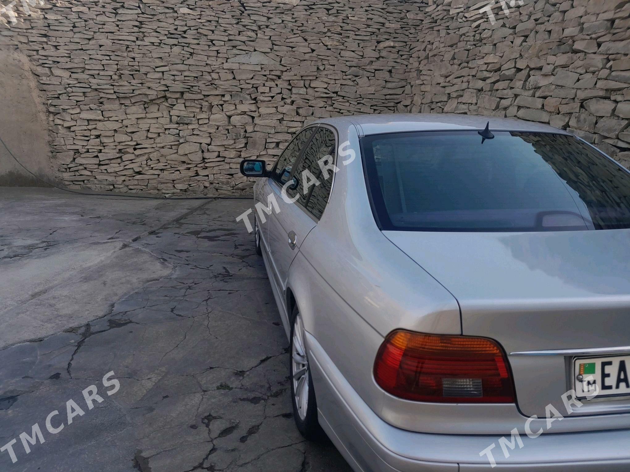 BMW 530 2001 - 120 000 TMT - Бахарден - img 3