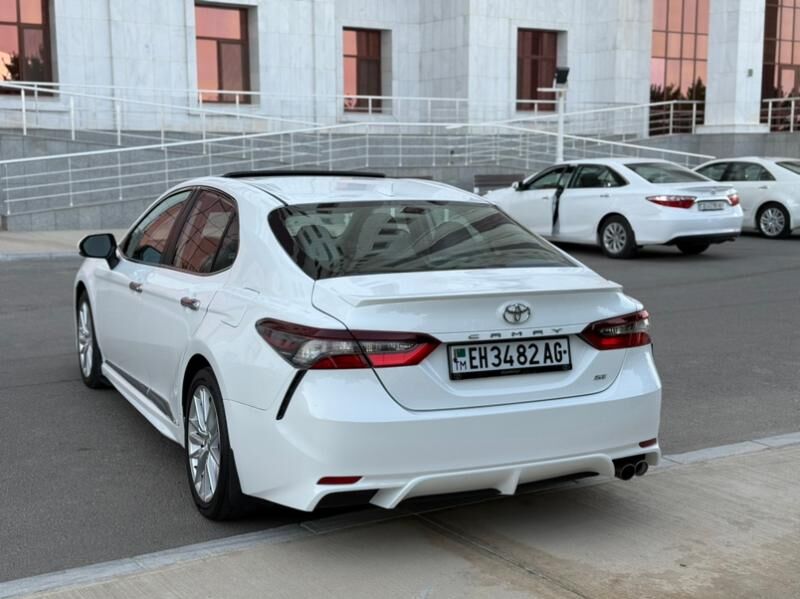Toyota Camry 2022 - 263 000 TMT - Aşgabat - img 5