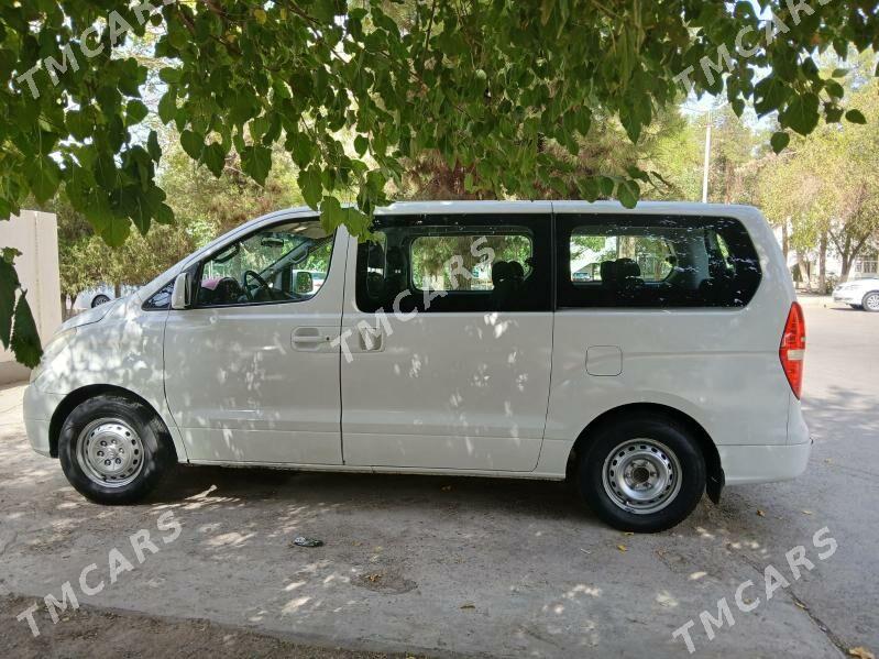 Hyundai H-1 2010 - 175 000 TMT - 1 мкр - img 3