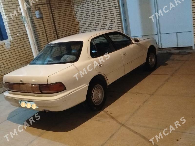 Toyota Camry 1995 - 30 000 TMT - Türkmengala - img 3