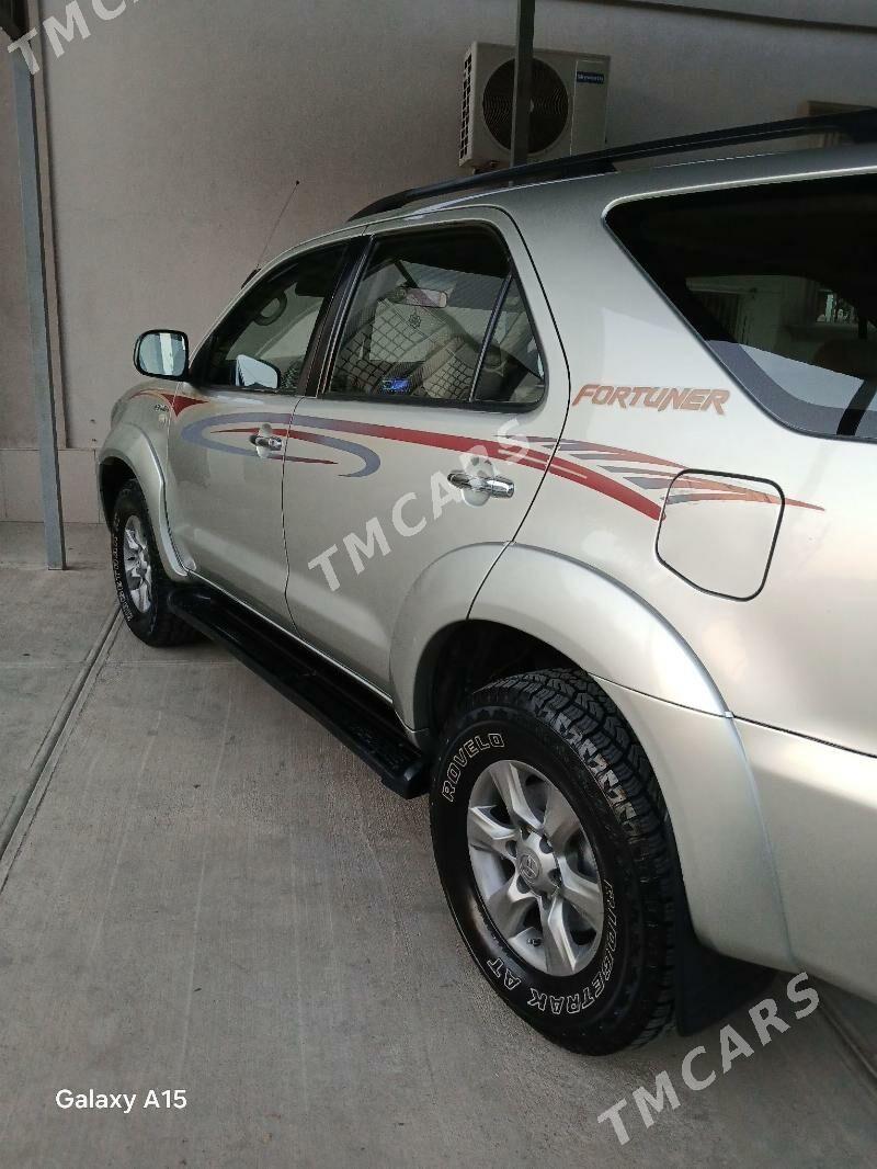 Toyota Fortuner 2006 - 270 000 TMT - Ашхабад - img 9