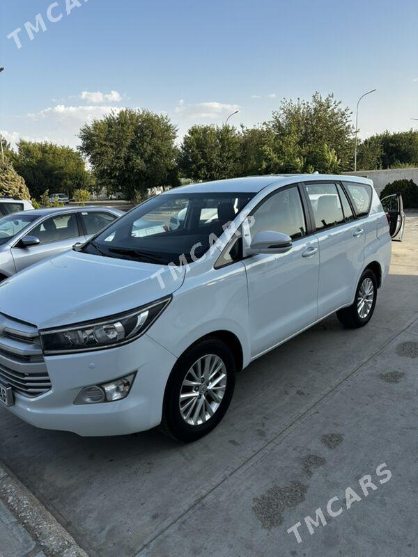 Toyota Innova 2019 - 295 000 TMT - Ашхабад - img 5