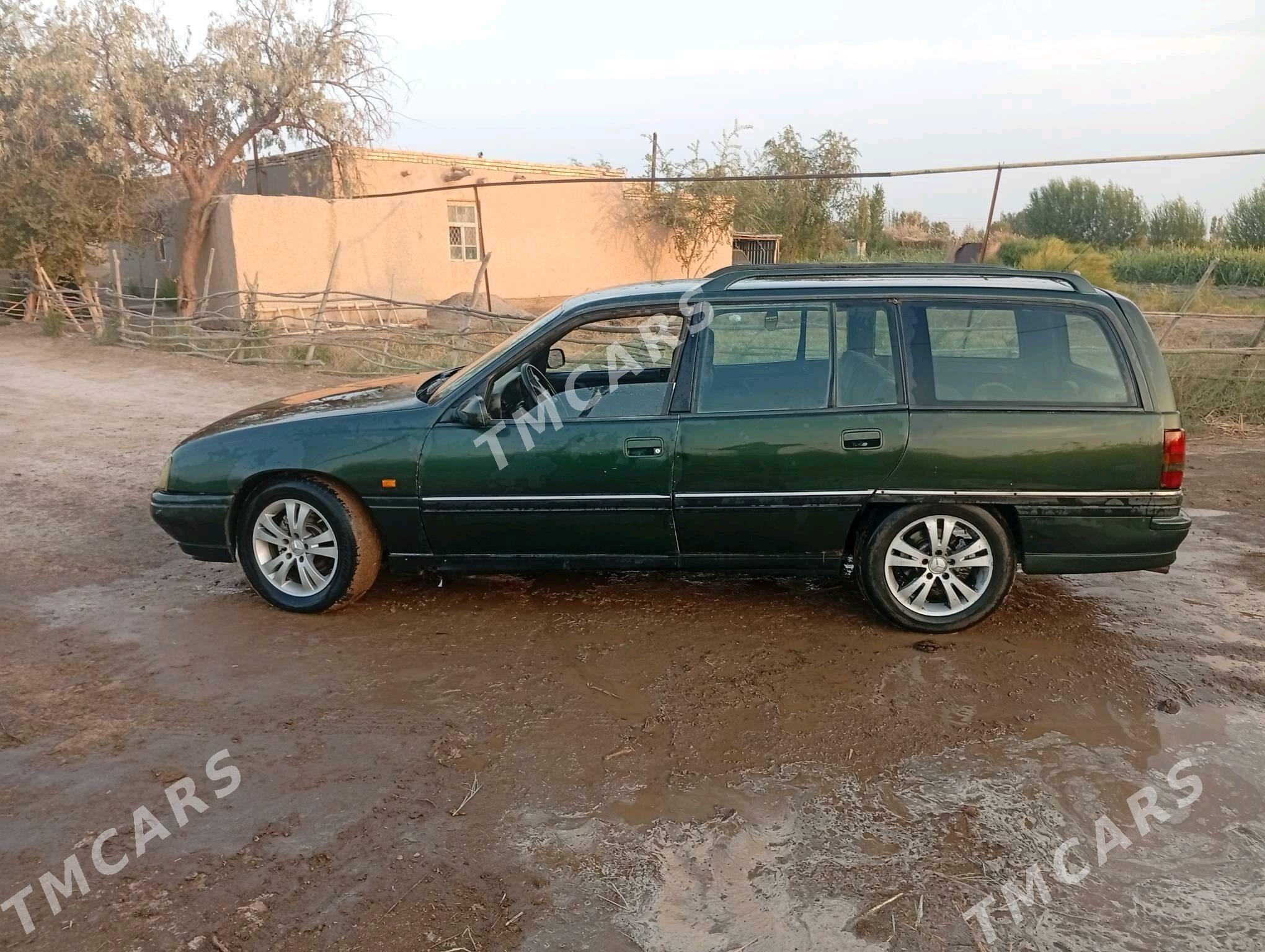 Opel Omega 1992 - 15 000 TMT - Türkmenbaşy etr. - img 2