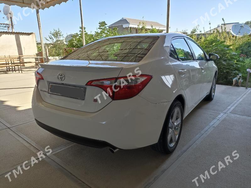 Toyota Corolla 2014 - 200 000 TMT - Ёлётен - img 6