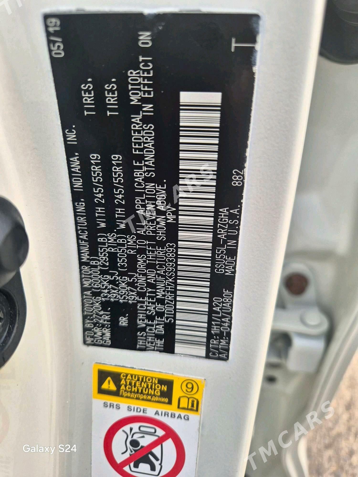 Toyota Highlander 2019 - 590 000 TMT - Гуртли - img 7