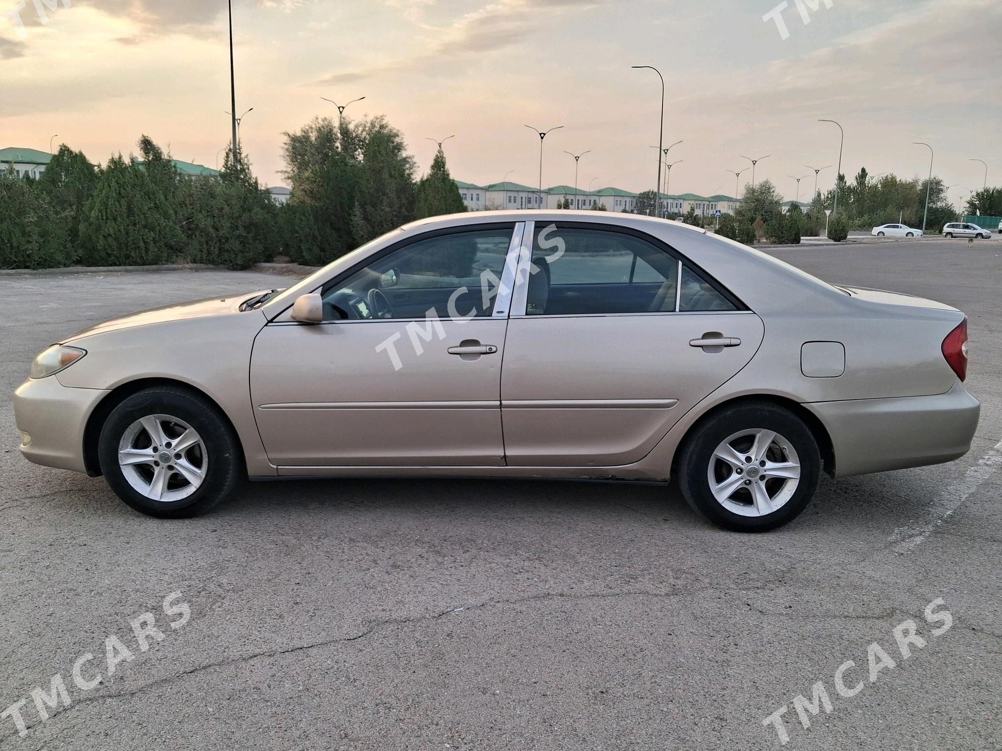 Toyota Camry 2003 - 150 000 TMT - Дашогуз - img 3