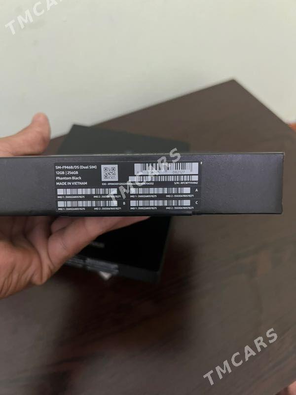Galaxy Z Fold5 - 2 mkr - img 2